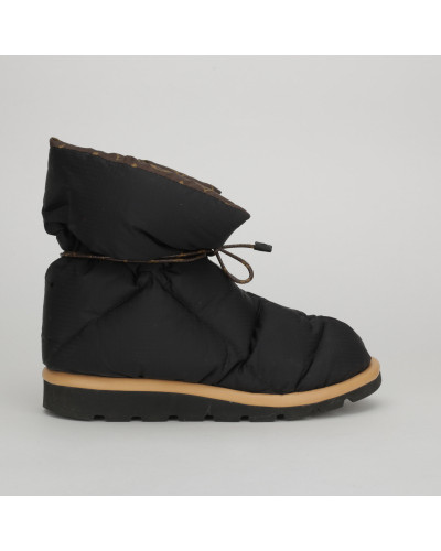 Louis Vuitton: buty, torebki i ubrania. Szpilki LV - sklep Pyskaty Zamsz