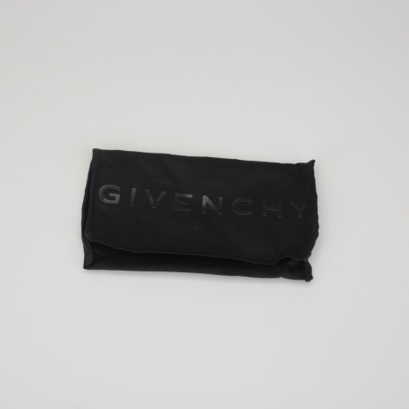 Givenchy etui na telefon