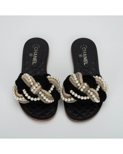 Chanel klapki z perłami