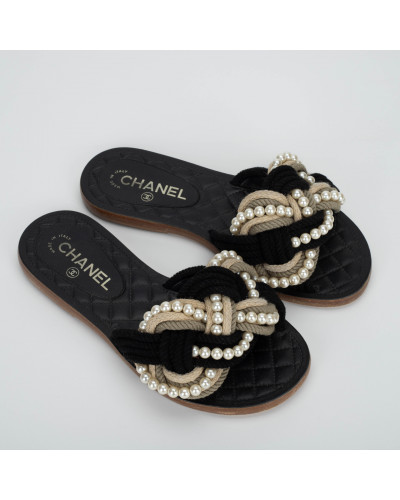 Chanel klapki z perłami