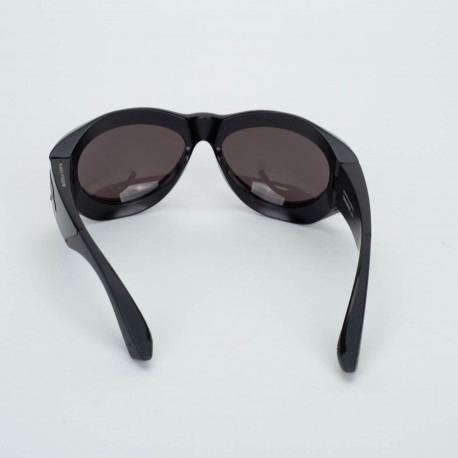 Bottega Veneta Czarne sportowe okulary