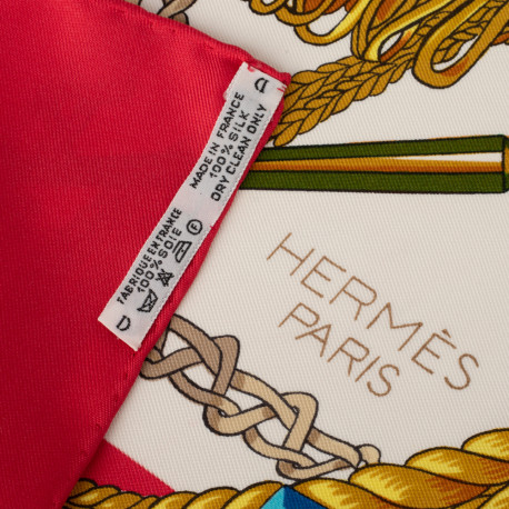 Hermes Chusta Le Timbalier kremowo-różowa zabrudzenia