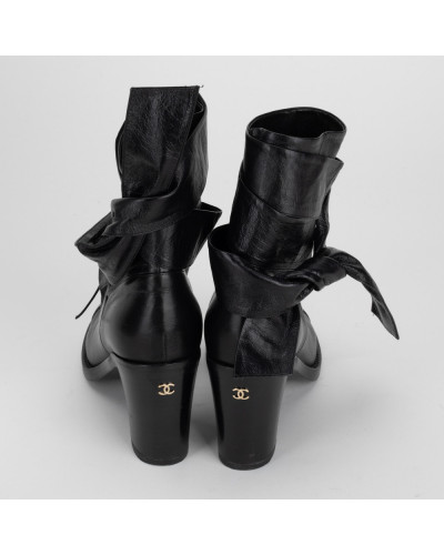 Chanel  Buty czarne botki z wiązaniem