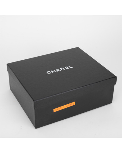 Chanel  Buty kremowo-czarne botki z logo na przodzie