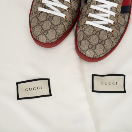 Gucci Buty sportowe w monogram czerwona podeszwa