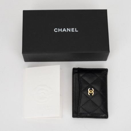 Chanel  Portfel na karty zdarcia na logo