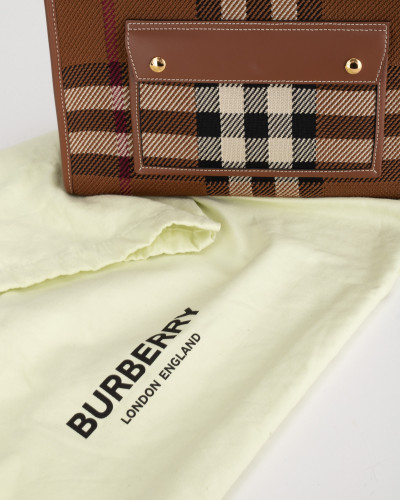 Burberry Torebka sztywna torebka w brązową kratę na ramię mała