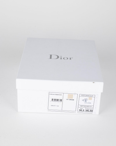 Dior esapdryle na koturnie