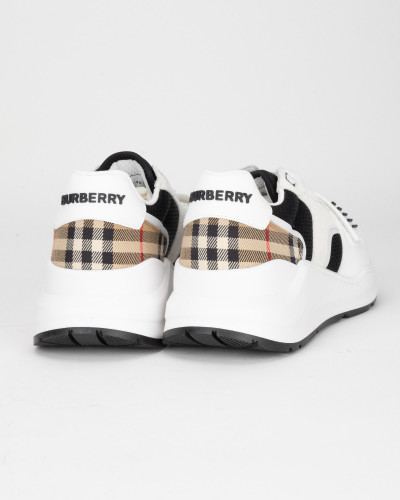 Burberry Sportowe sneakersy na grubej podeszwie klasyczna krata