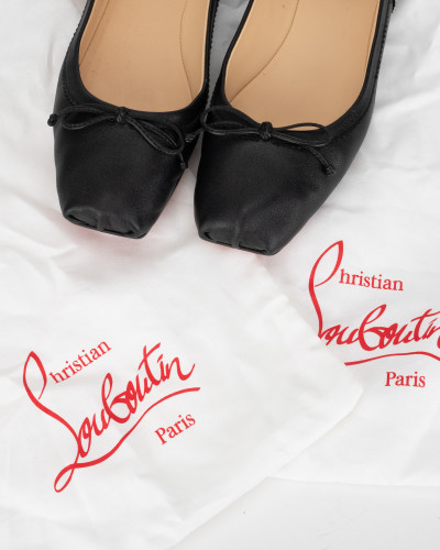 Christian Louboutin Baleriny czarne z kokardką (starty środek)