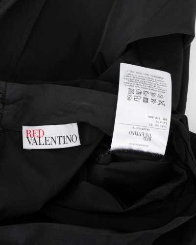 Red Valentino sukienka czarna z wiązaniem na szyi i falbaną