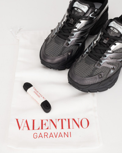 Valentino Sportowy