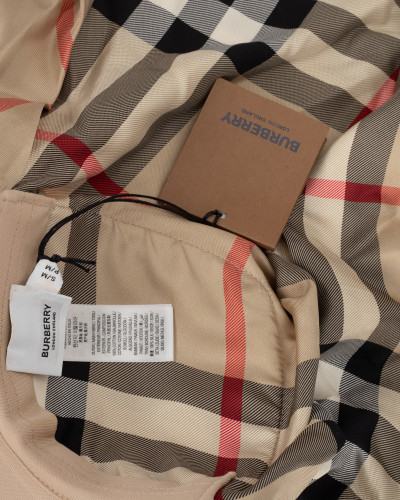 Burberry czapka z daszkiem z chustą