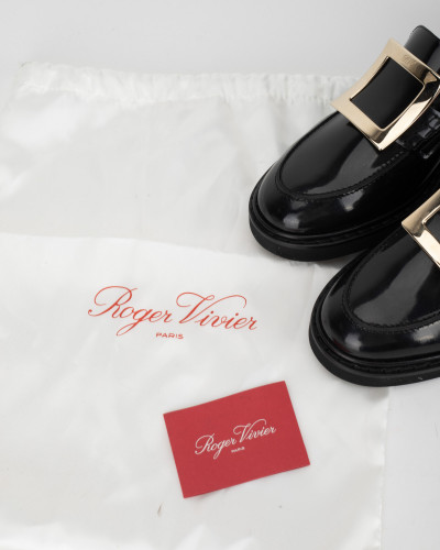 Roger Vivier Loafersy czarne lakierkowane