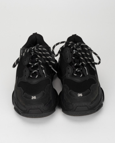 Balenciaga Sportowe czrane Triple S